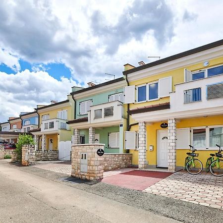 Villa Perla Umag Buitenkant foto