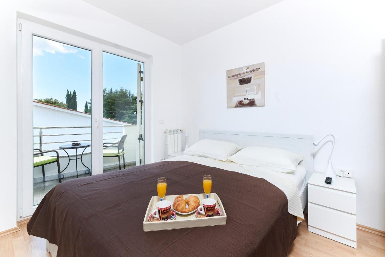 Villa Perla Umag Buitenkant foto