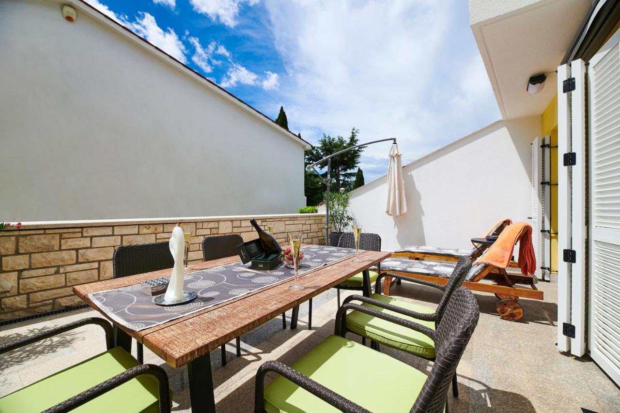 Villa Perla Umag Buitenkant foto