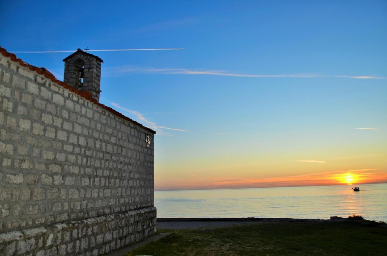 Villa Perla Umag Buitenkant foto